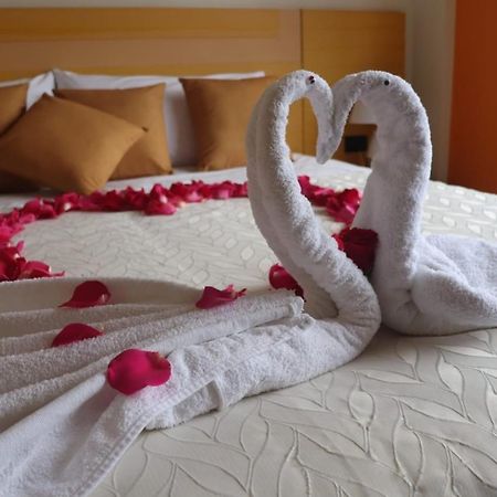 Hotel Golden Coral Tulcan Ngoại thất bức ảnh